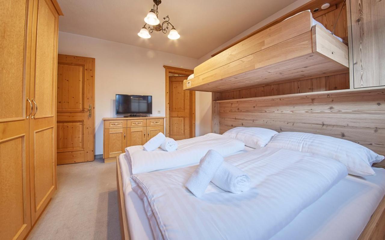 Holiday Lodge Frei & Wild Viehhofen Bagian luar foto