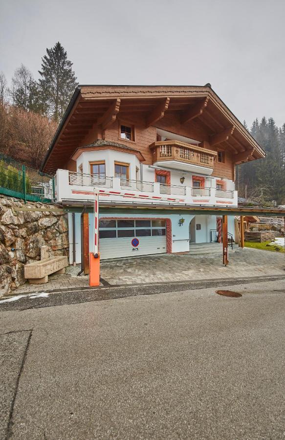 Holiday Lodge Frei & Wild Viehhofen Bagian luar foto