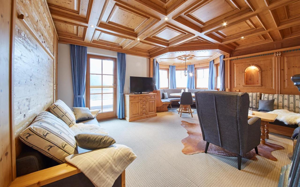 Holiday Lodge Frei & Wild Viehhofen Bagian luar foto